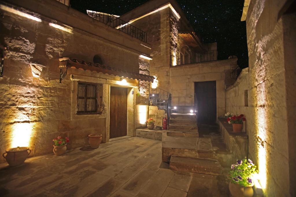Tulip Cave Suites Göreme Exterior foto